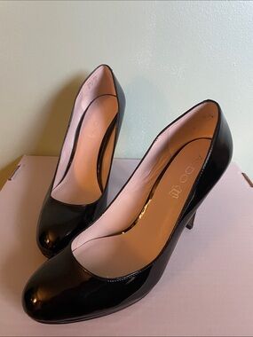 ALDO Black Patent Leather Classic Pump size 10